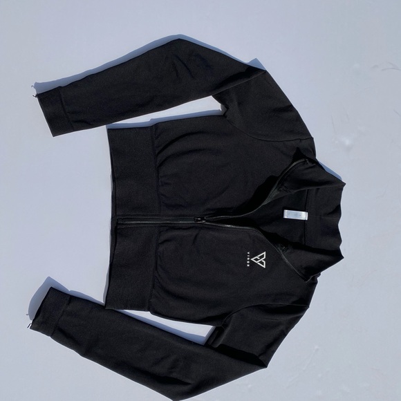 Long sleeve work out zip up - Picture 2 of 4